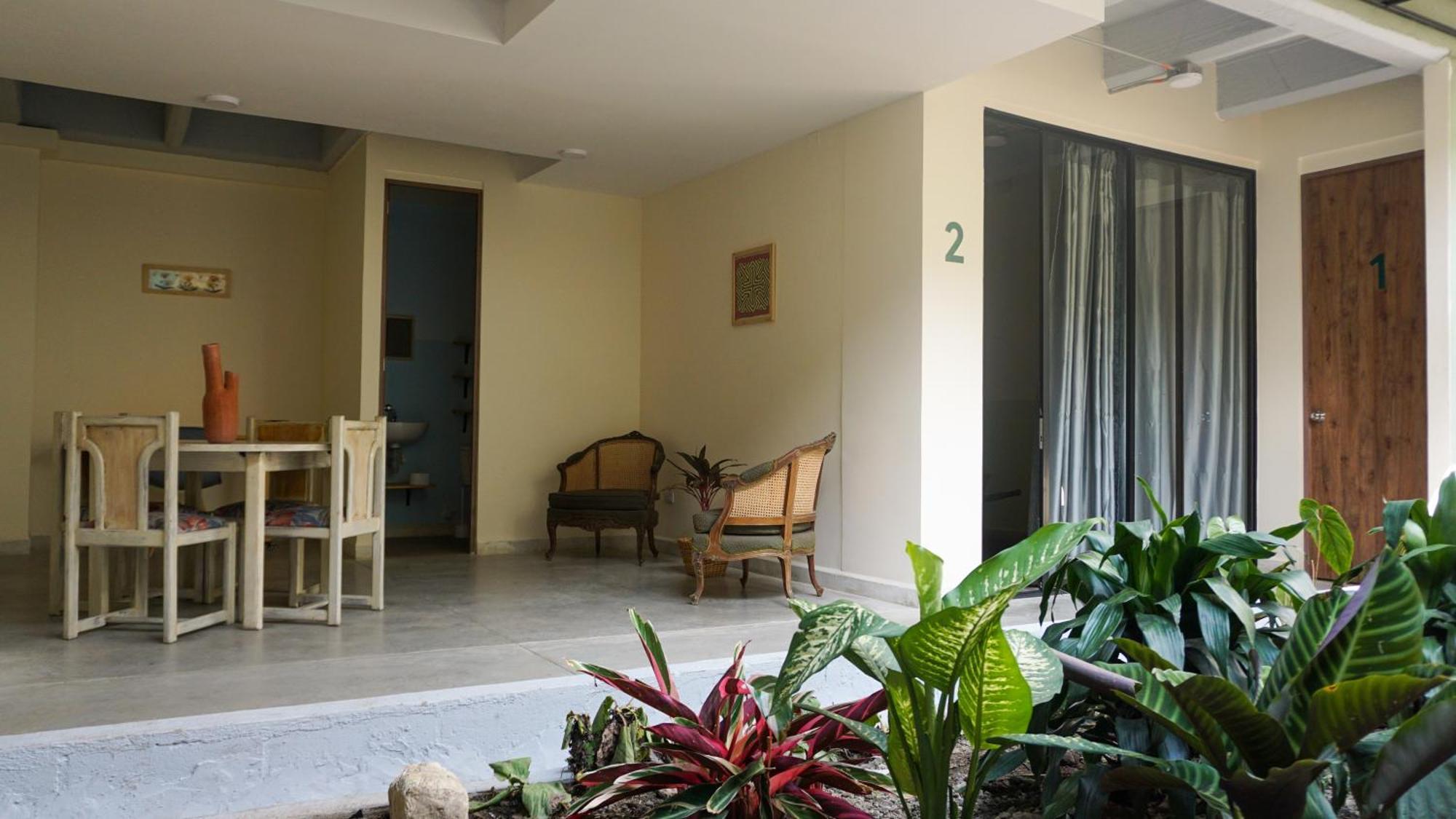 Bed and Breakfast Selva House à Medellín Extérieur photo