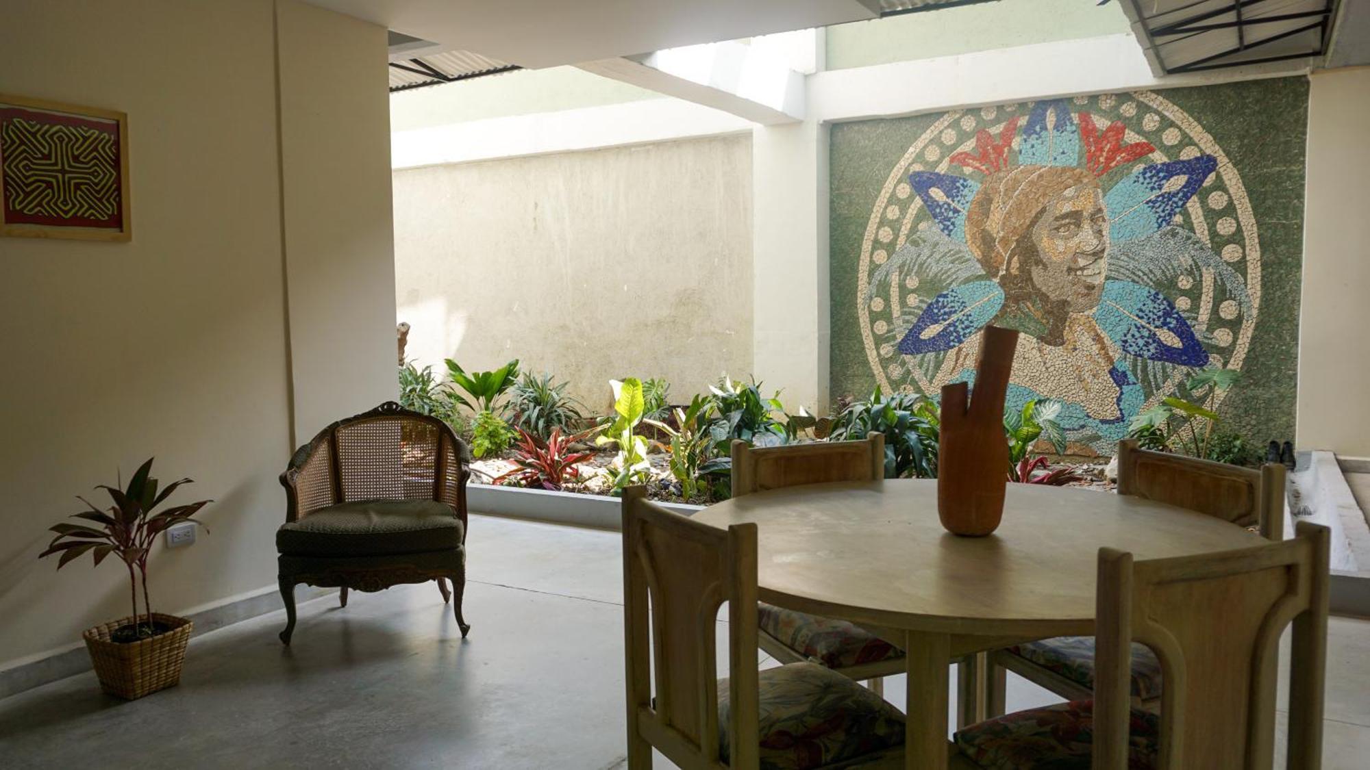 Bed and Breakfast Selva House à Medellín Extérieur photo