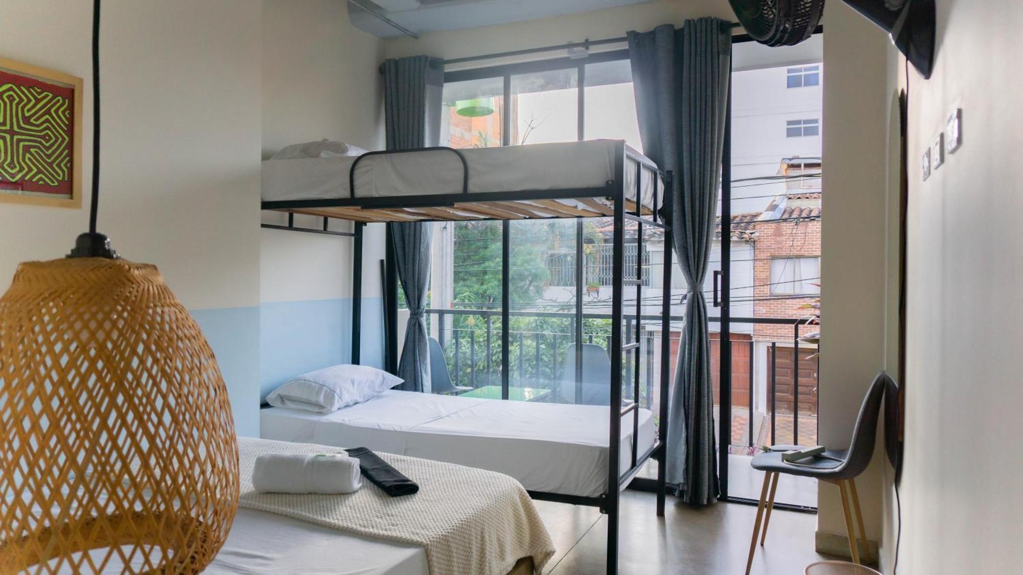 Bed and Breakfast Selva House à Medellín Extérieur photo