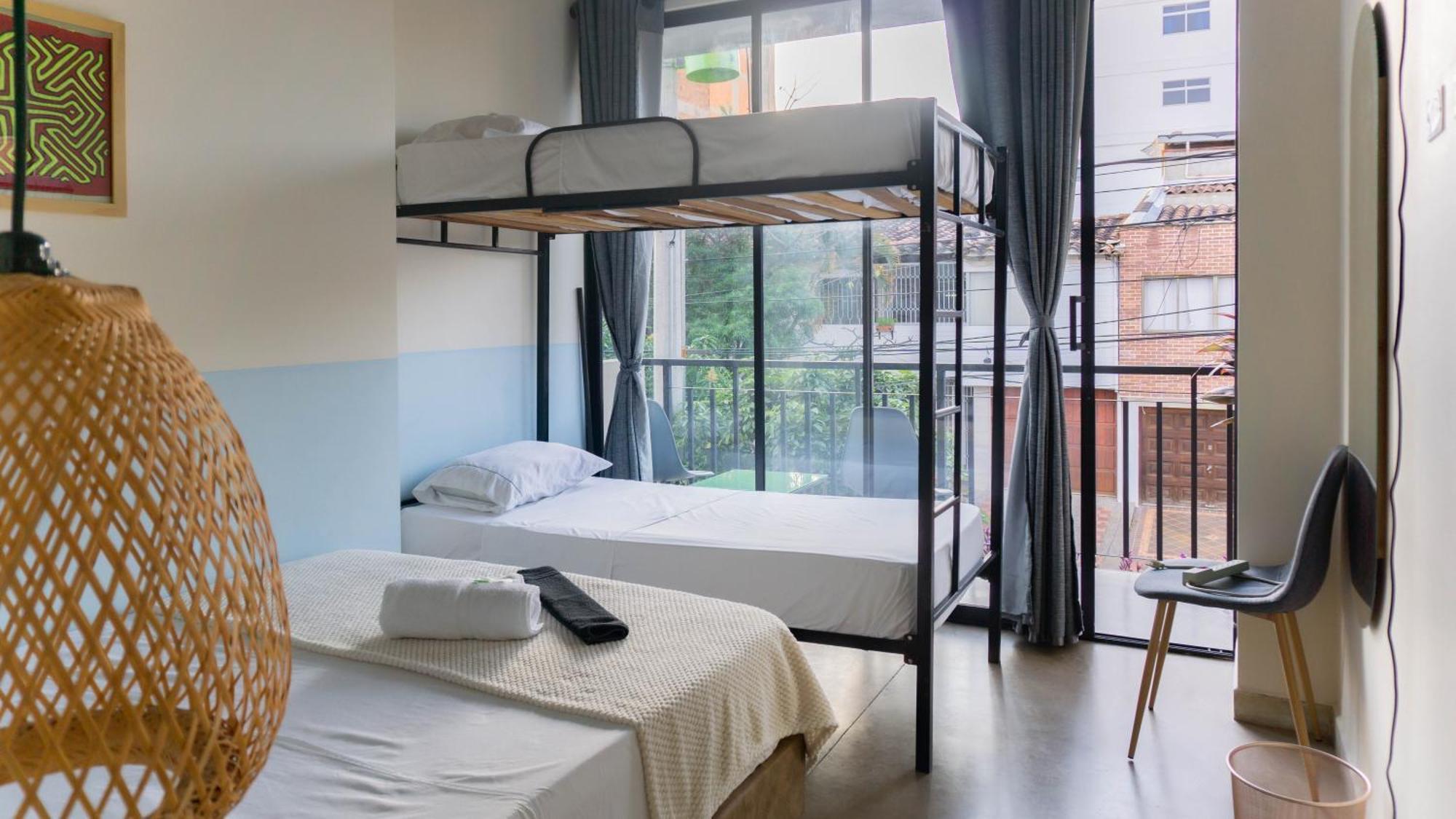 Bed and Breakfast Selva House à Medellín Extérieur photo
