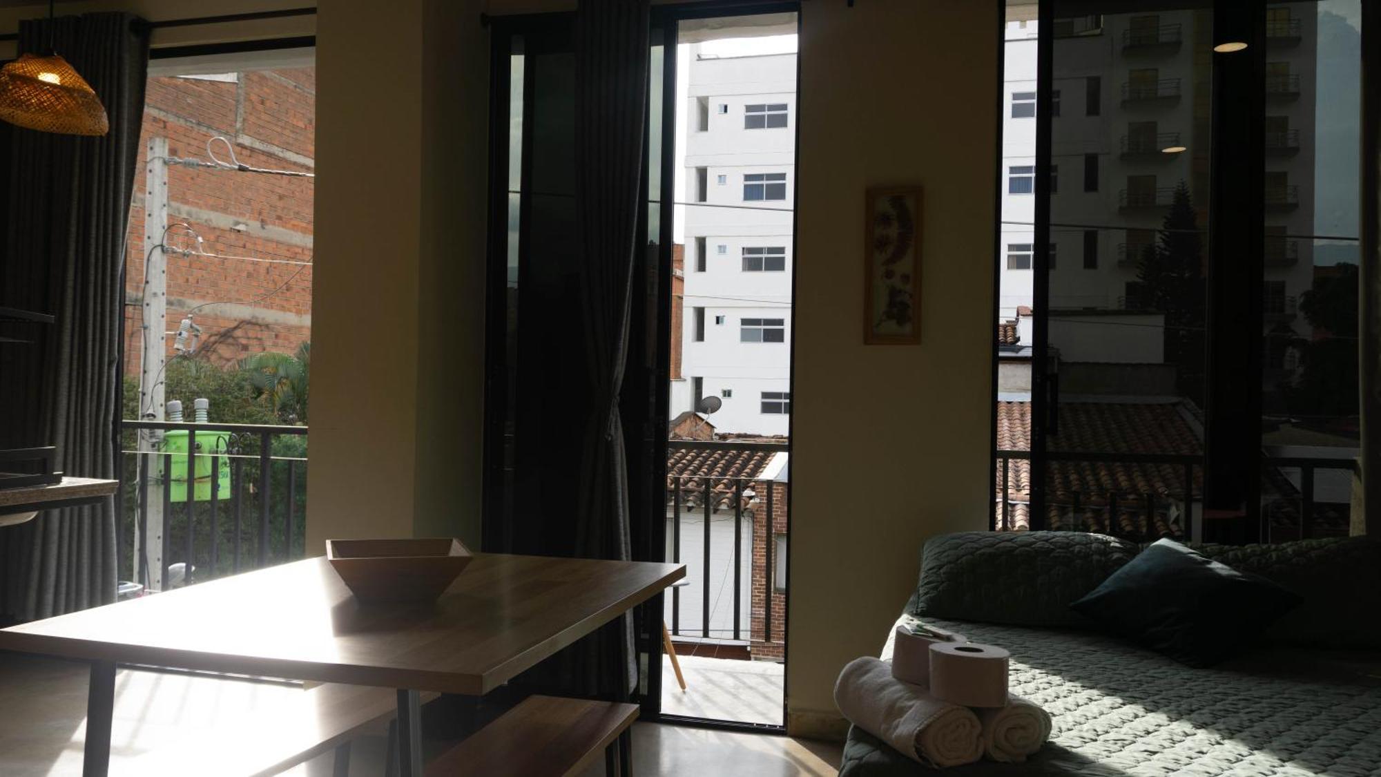 Bed and Breakfast Selva House à Medellín Extérieur photo